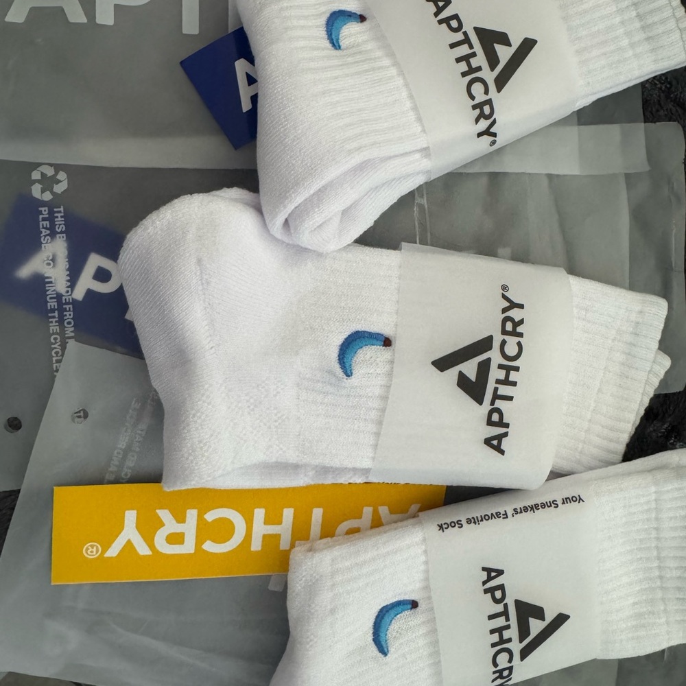 AphthCry® Men's White Athletic Crew Socks with Blue Accent - 3 Pack